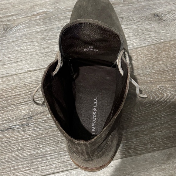 John Varvatos NYC Suede Chukka Boots Shoes Lace Up Gray Size 9.5M with Dust Bag main image 9